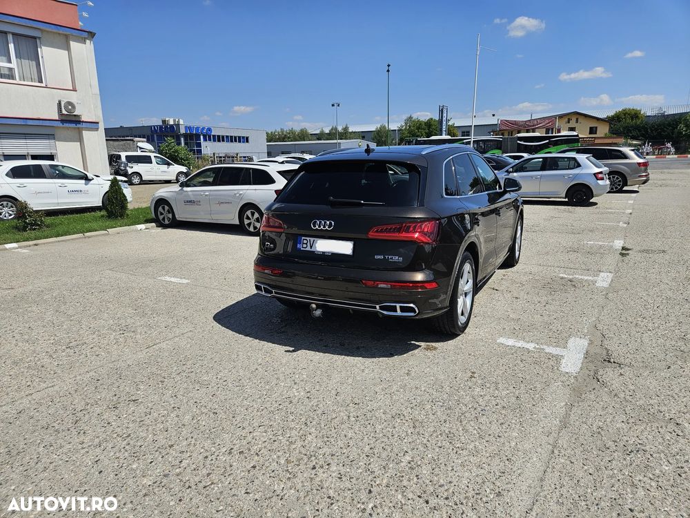 Audi Q5 55 TFSI e quattro S tronic PHEV S Line - 4