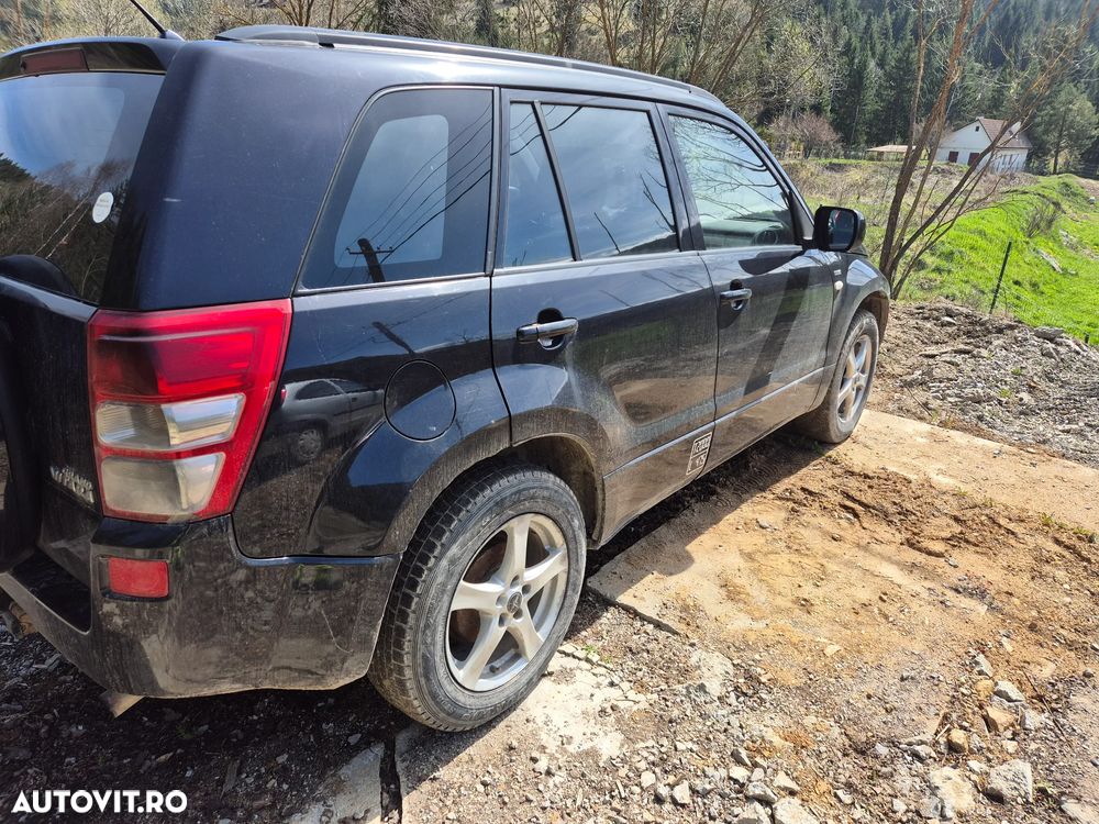 Suzuki Grand Vitara - 5
