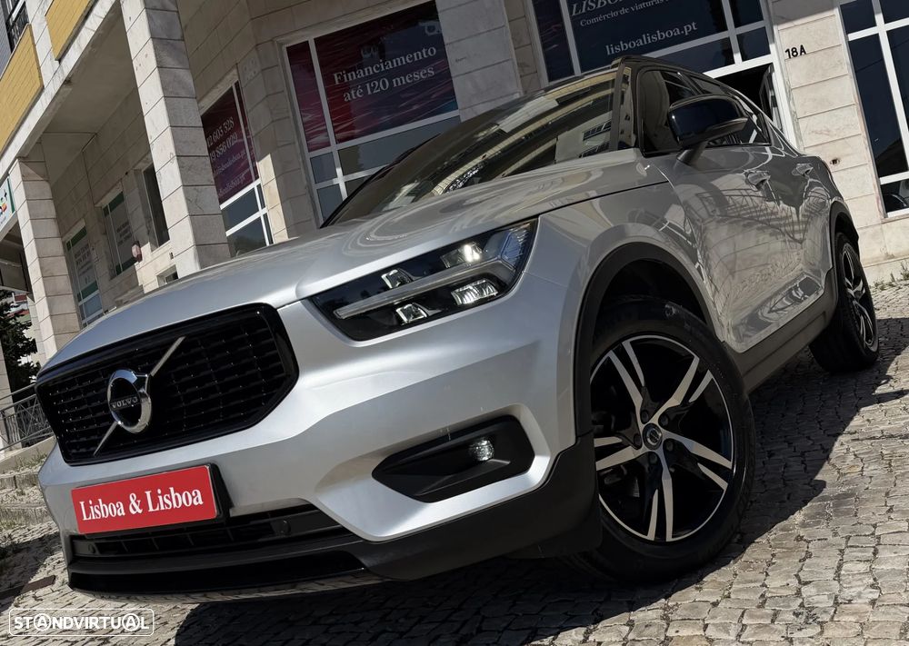 Volvo XC 40 1.5 T3 R-Design Tech Edition - 2
