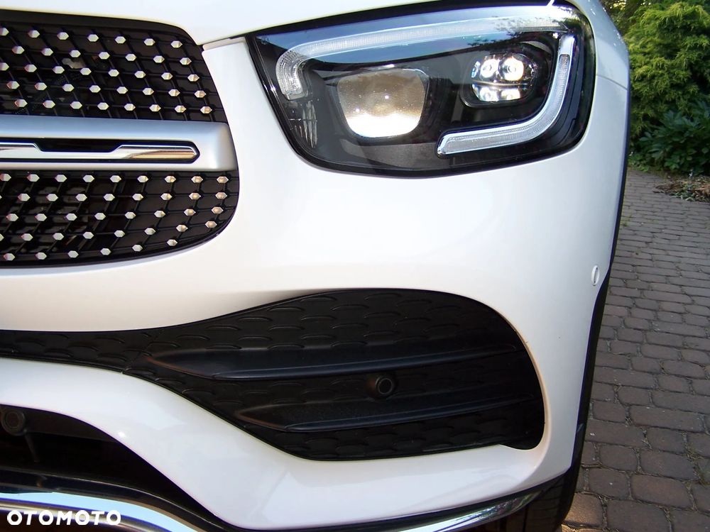 Mercedes-Benz GLC 220 d 4Matic 9G-TRONIC AMG Line - 20