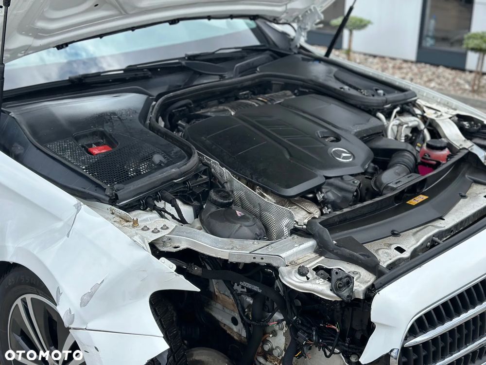 Mercedes-Benz Klasa E 220 d 4Matic 9G-TRONIC - 14