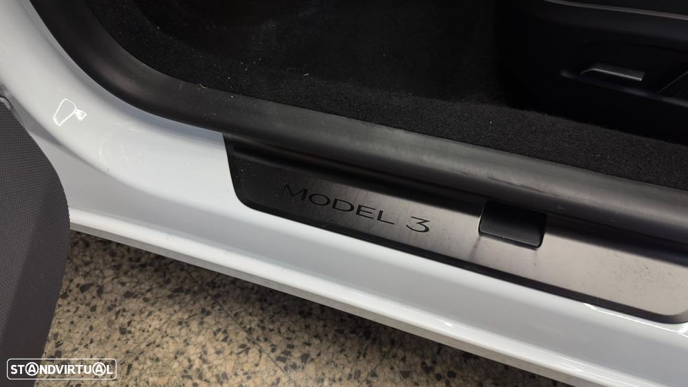 Tesla Model 3 Standard RWD - 25