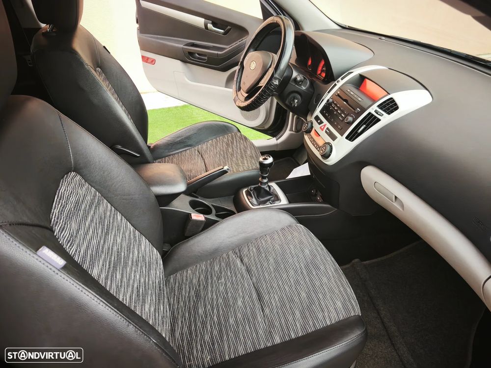 Kia Ceed S Coupé 1.4 CVVT EX - 13