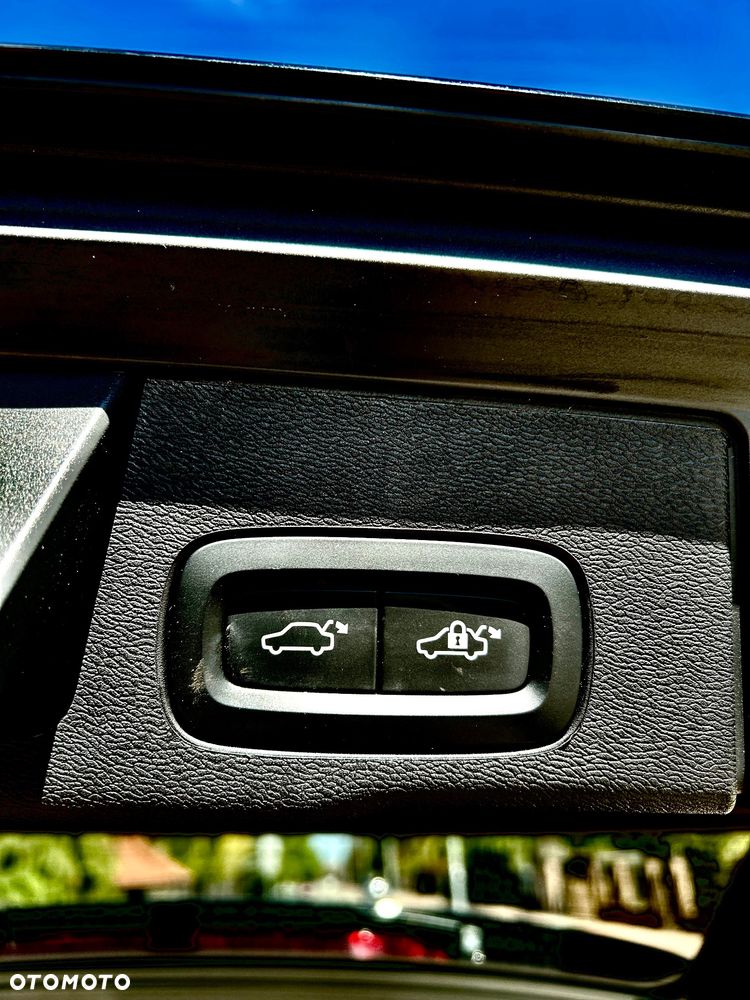 Volvo XC 60 - 12
