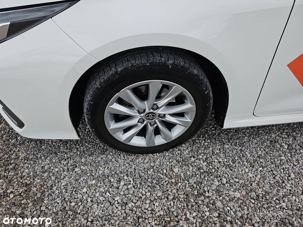 Toyota Corolla 1.8 Hybrid Comfort - 9