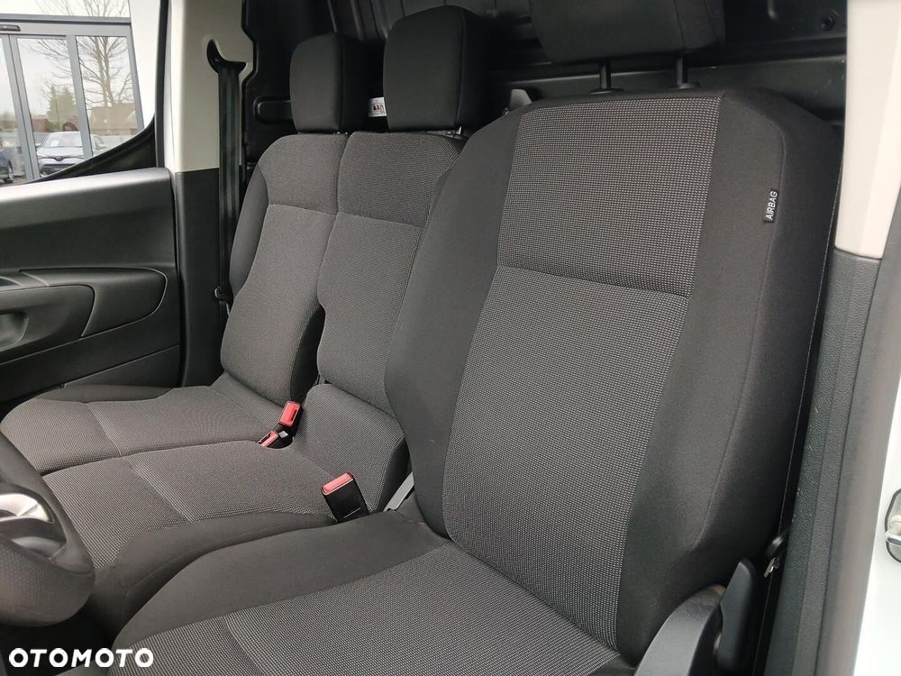 Toyota PROACE CITY - 38