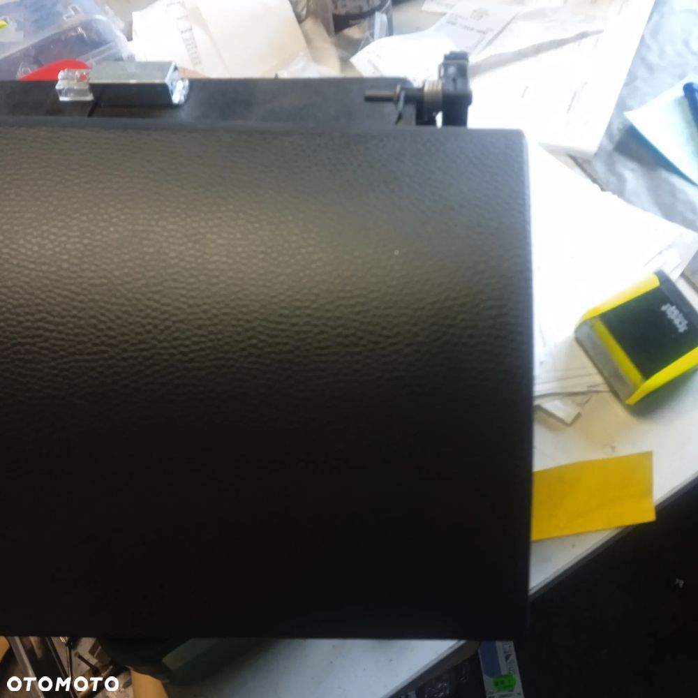 Schowek T5 multivan 7H5857239D - 4