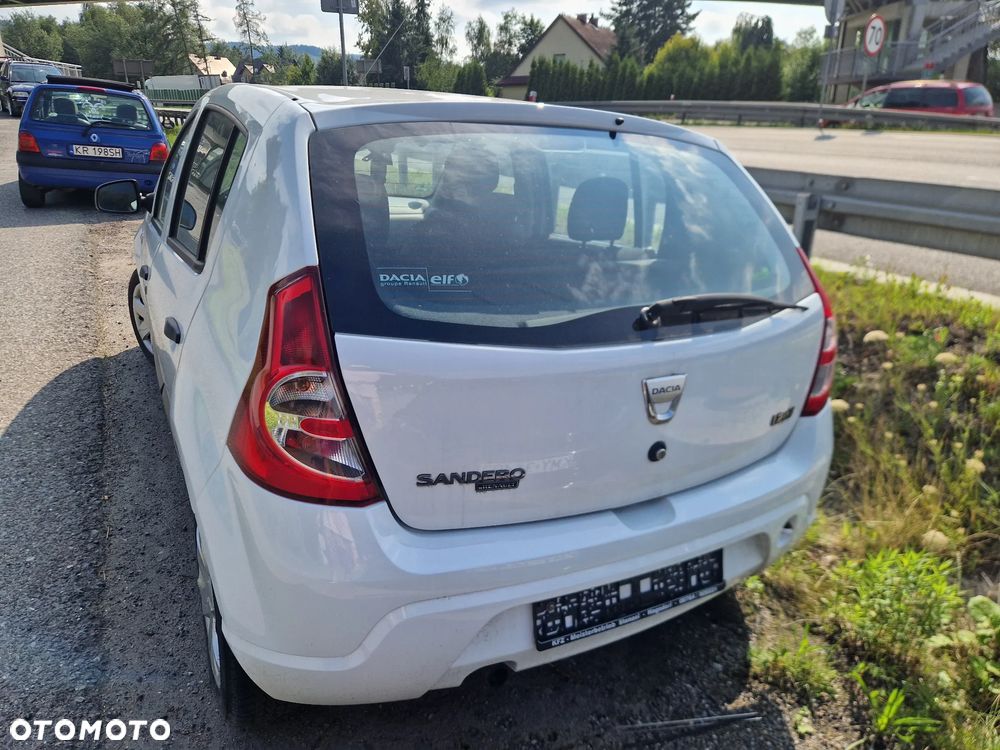 Dacia Sandero - 4