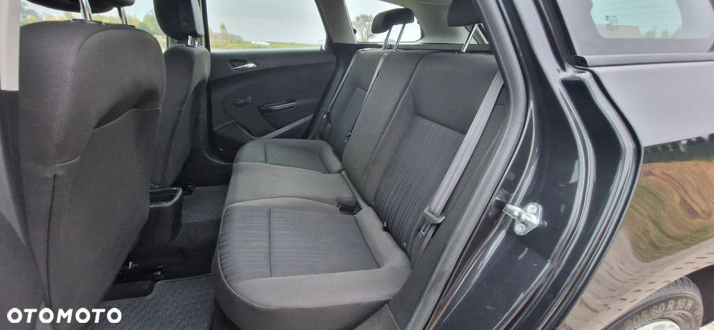 Opel Astra 1.6 Style - 24