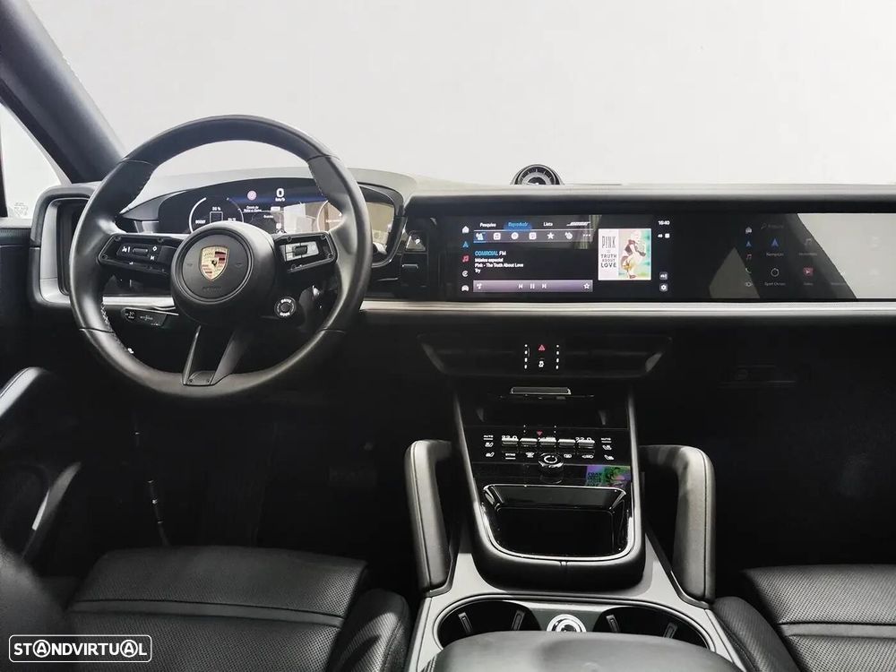 Porsche Cayenne Coupé E-Hybrid - 12