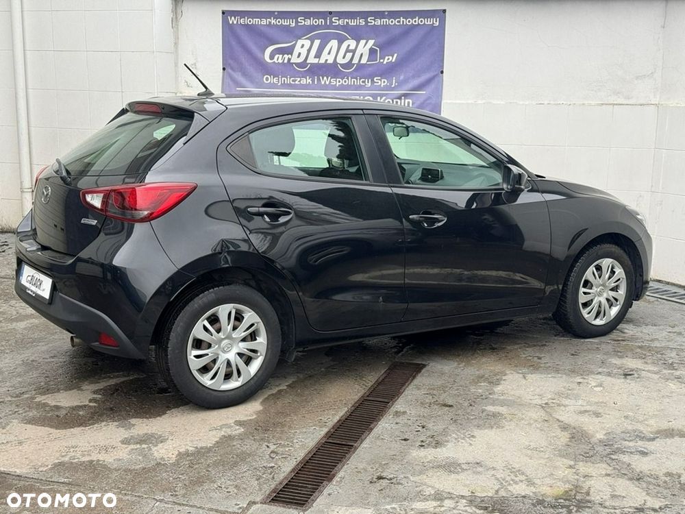 Mazda 2 - 6