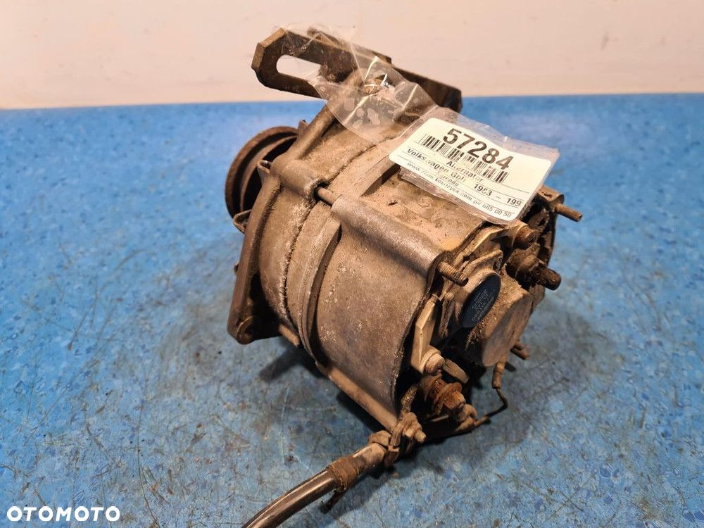 VOLKSWAGEN GOLF II 1.6B ALTERNATOR - 4