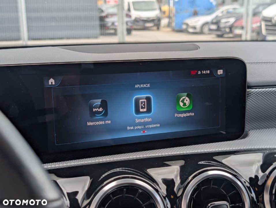 Mercedes-Benz CLA - 24