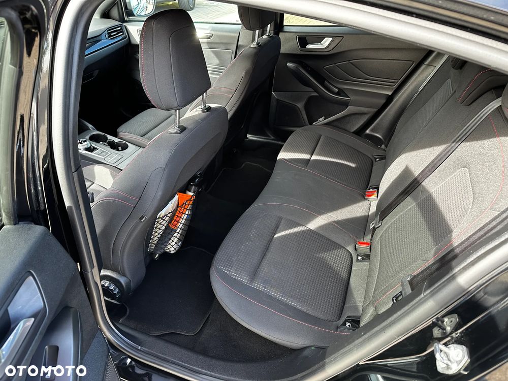 Ford Focus - 22