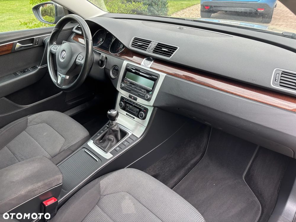 Volkswagen Passat Variant 2.0 TDI BlueMotion Technology Comfortline - 25