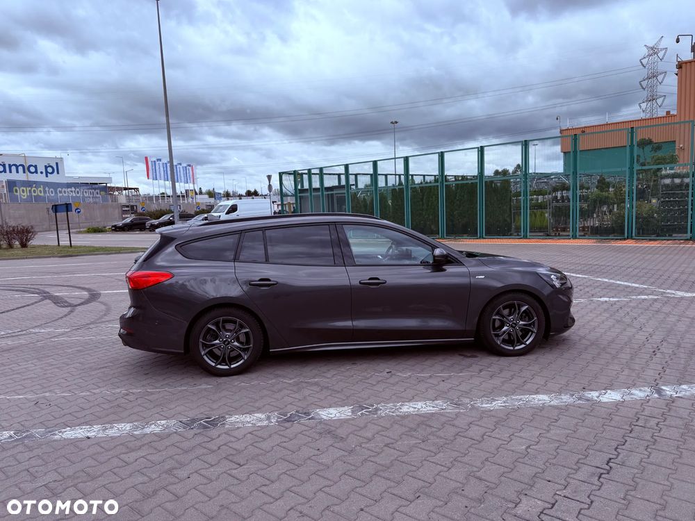 Ford Focus 1.5 EcoBoost ST-Line - 8