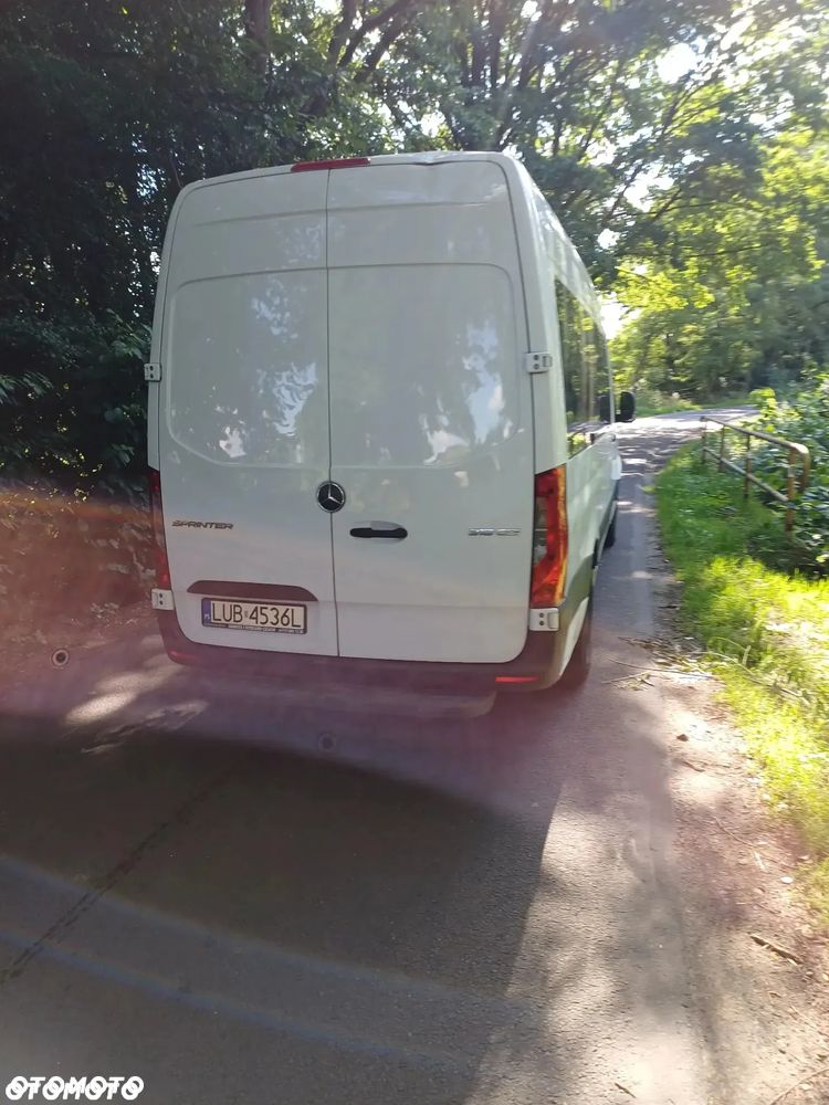 Mercedes-Benz Sprinter - 24