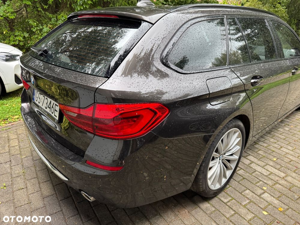 BMW Seria 5 520d xDrive Luxury Line sport - 7