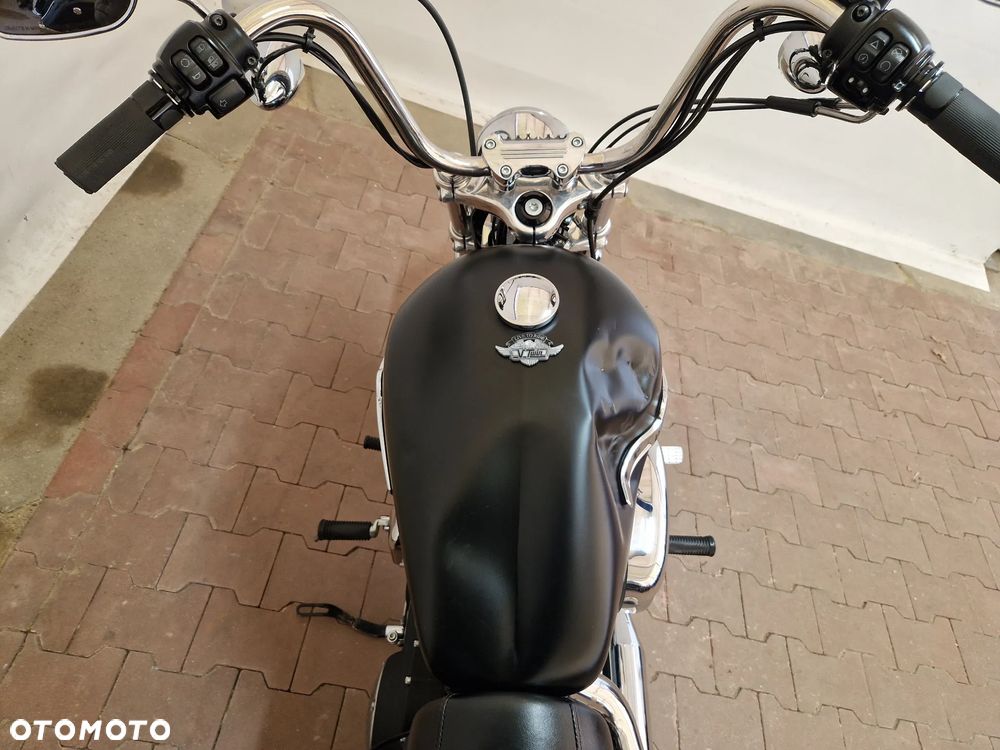 Harley-Davidson Sportster Custom 1200C - 36