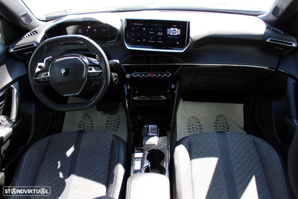 Peugeot 2008 1.2 PureTech Allure EAT8 - 15