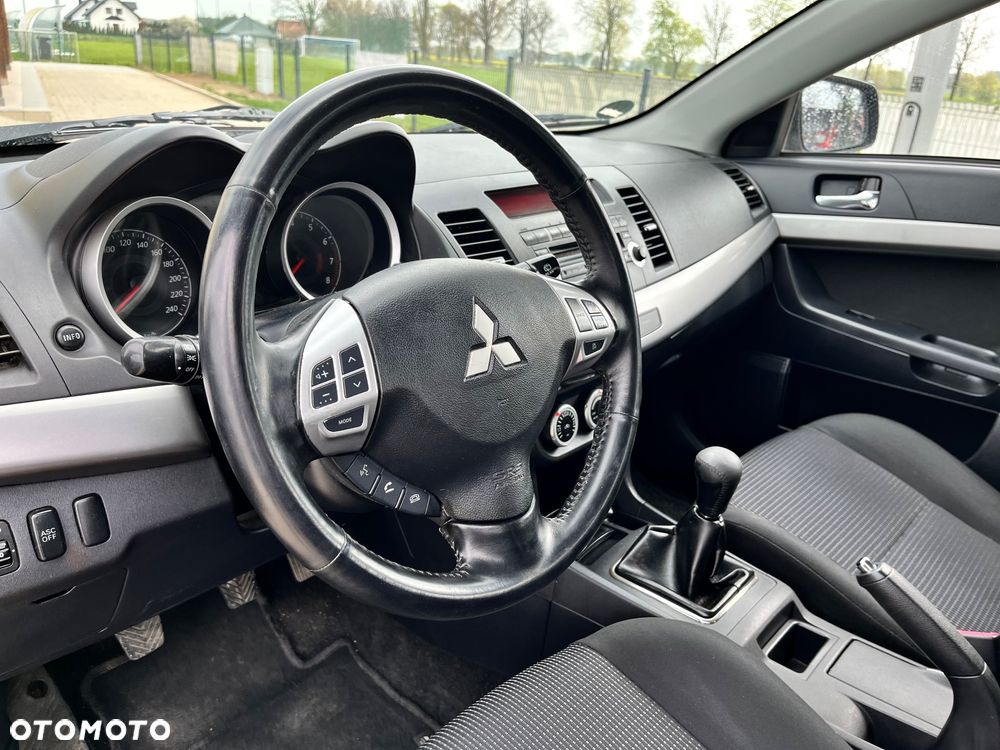 Mitsubishi Lancer 1.8 Intense - 15