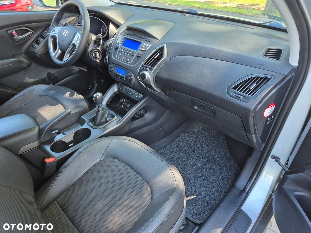 Hyundai ix35 1.6 2WD blue Style - 13