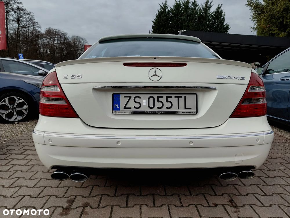 Mercedes-Benz Klasa E 55 AMG Automatik - 15