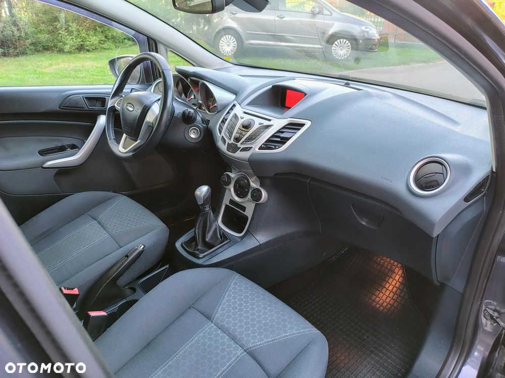 Ford Fiesta 1.25 Titanium - 9