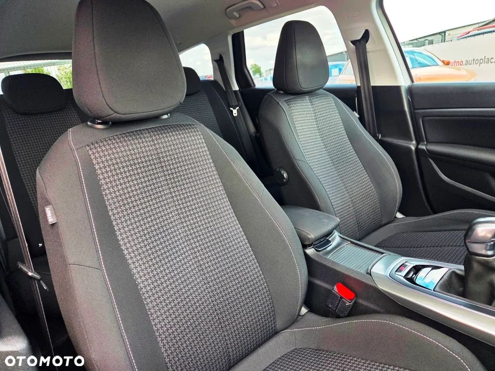 Peugeot 308 1.6 e-HDi Allure S&S - 33