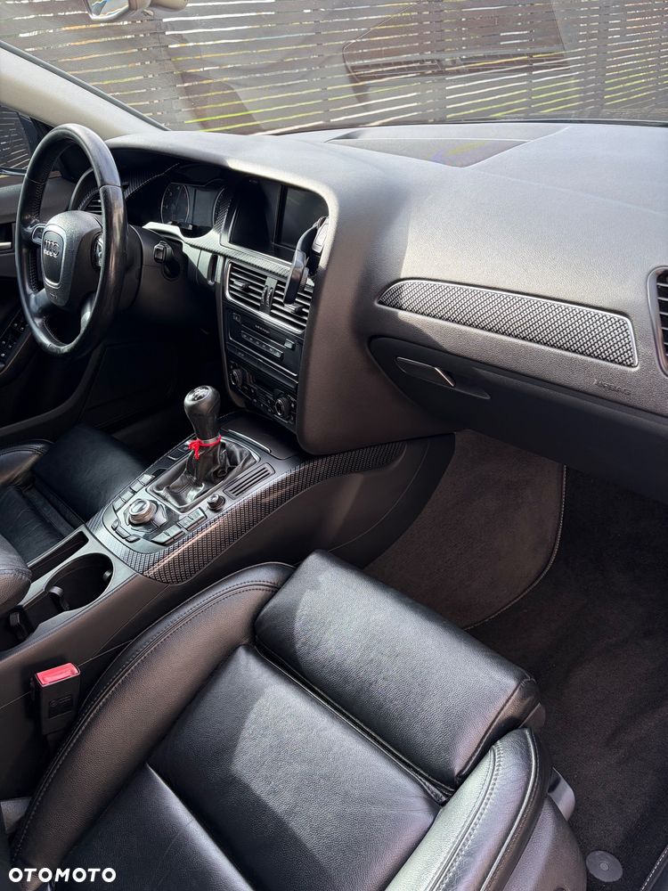 Audi A4 Avant - 16