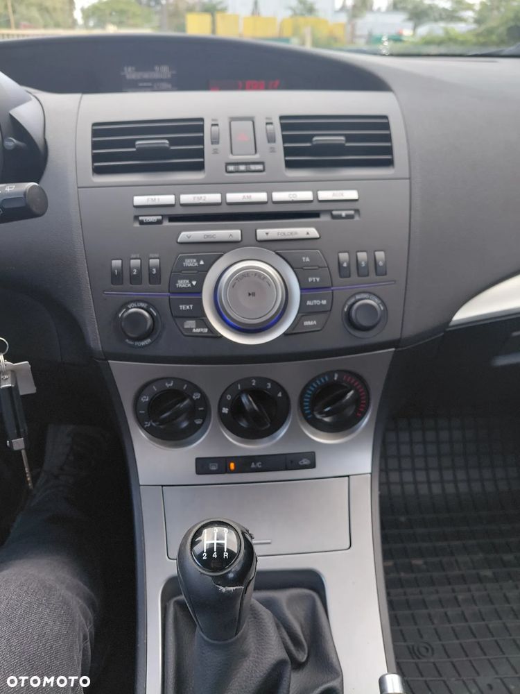 Mazda 3 1.6 Sport Comfort - 17