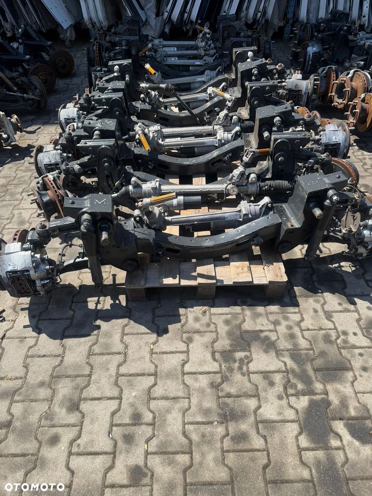 ZWROTNICA KOMPLETNA LEWA PRZÓD IVECO DAILY 35C 50C 2014- OE 5801341544 - 1