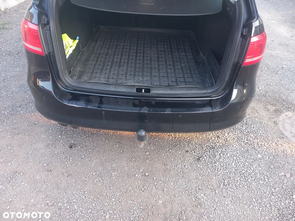 Volkswagen Passat 2.0 TDI Comfortline - 8