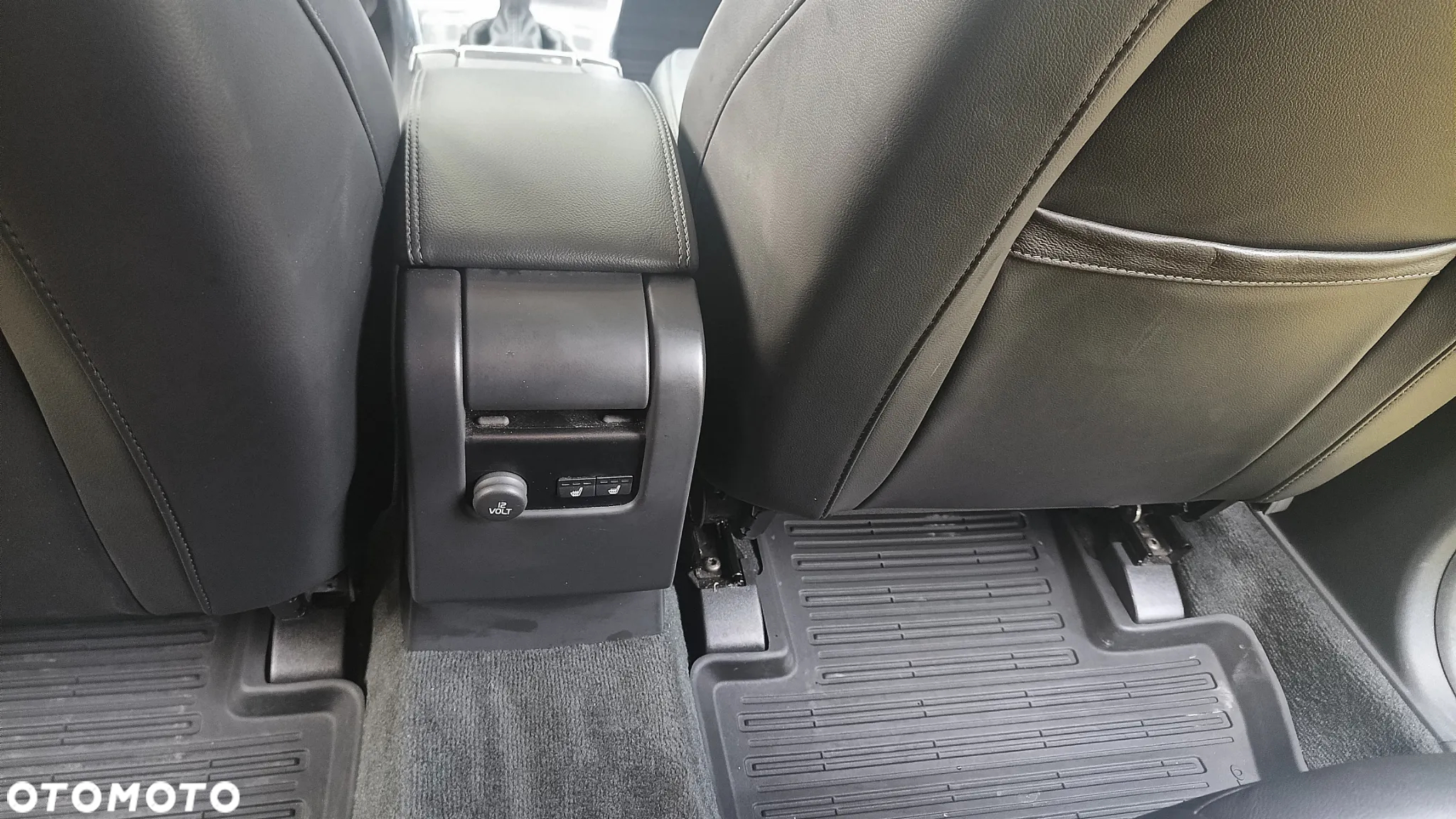 Volvo XC 60 T6 Geartronic Summum - 24