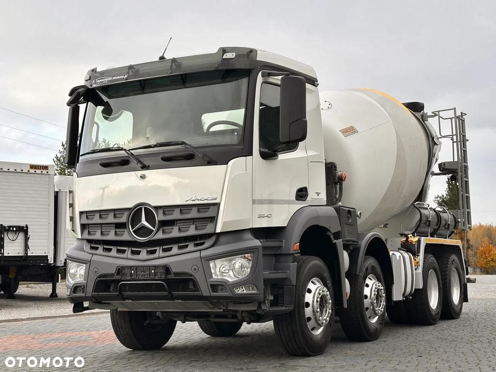 Mercedes-Benz Arocs