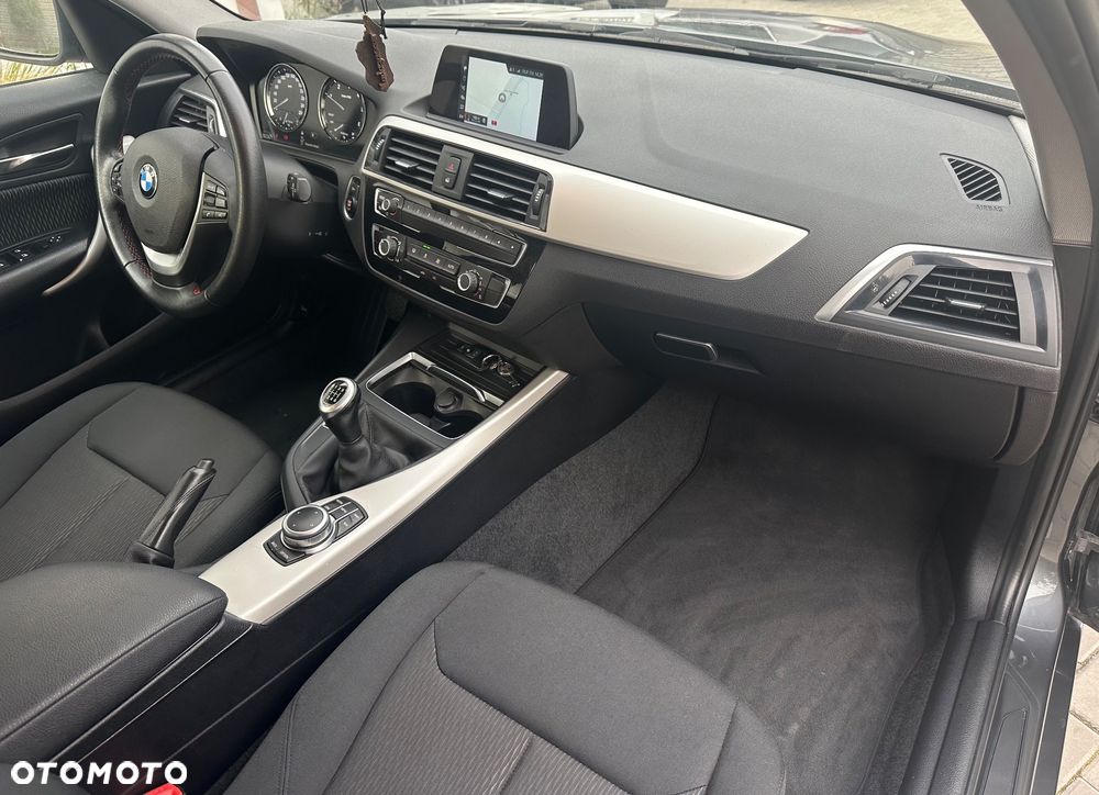 BMW Seria 1 116d - 24