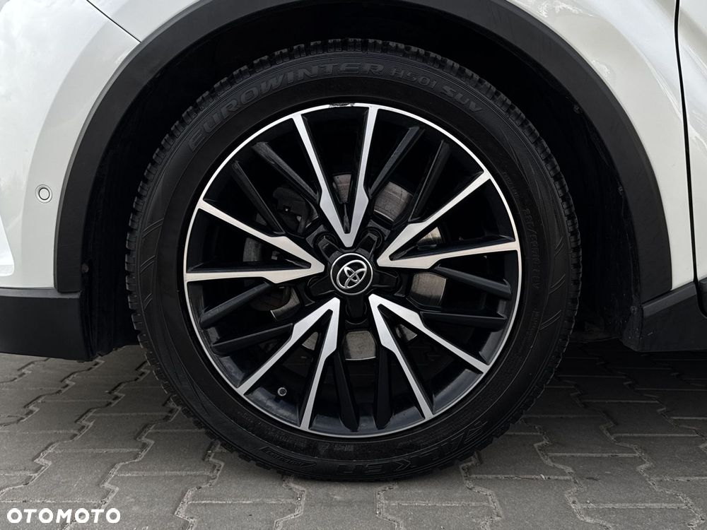 Toyota C-HR - 11