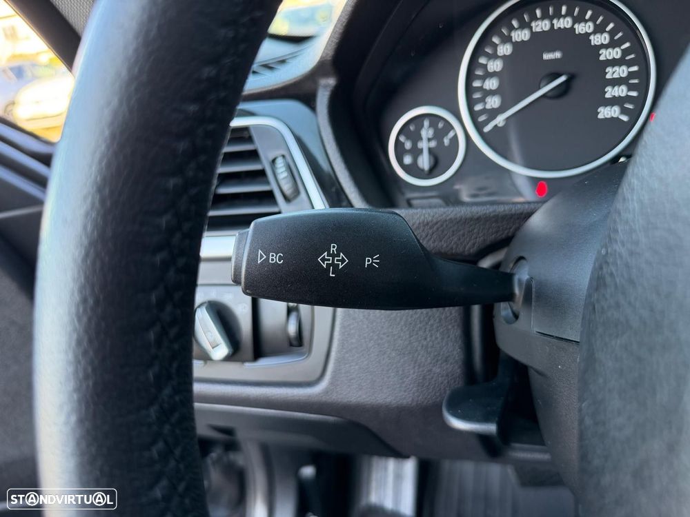 BMW 320 d Line Luxury Auto - 20