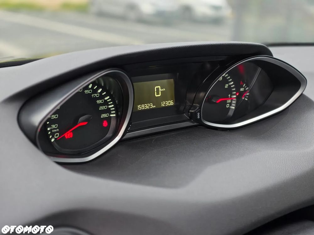 Peugeot 308 - 27