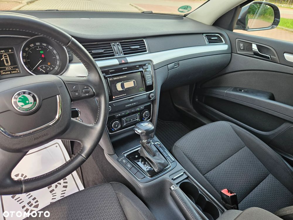 Skoda Superb 2.0 TDI DSG Exclusive - 9
