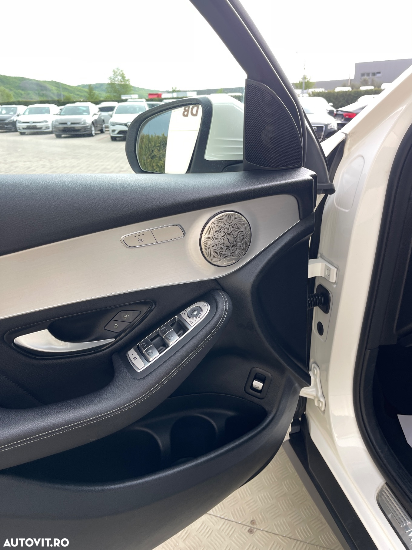 Mercedes-Benz GLC Coupe 300 de 4Matic 9G-TRONIC AMG Line - 32