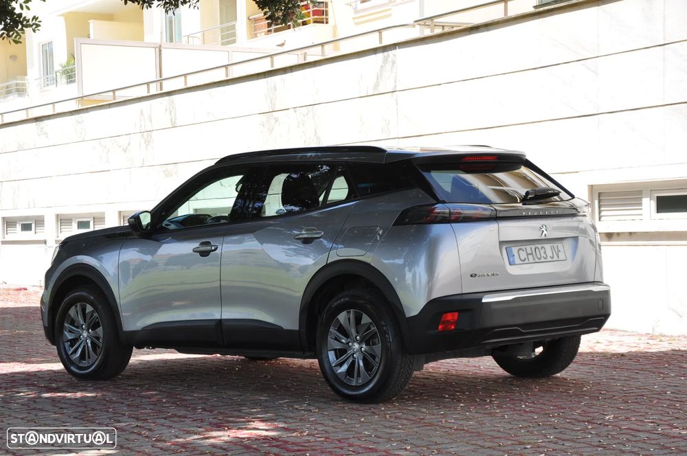 Peugeot e-2008 Style - 28