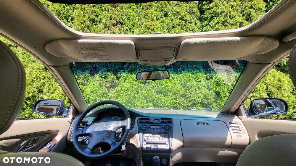 Honda Accord 2.0i ES - 8
