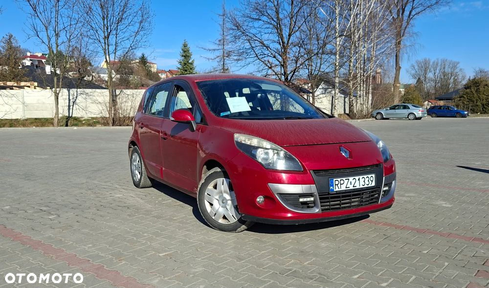 Renault Scenic 1.5dCi TomTom Edition - 1