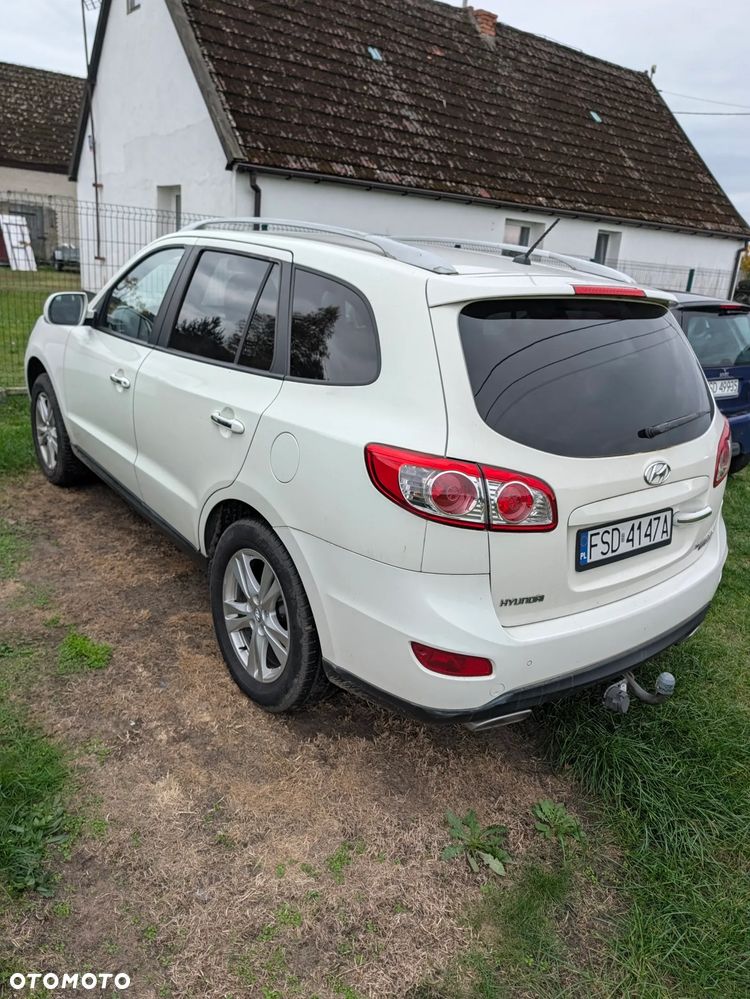 Hyundai Santa Fe - 3