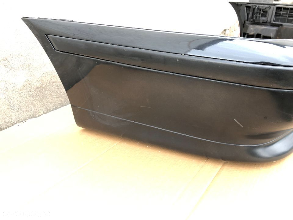 BMW E39 ZDERZAK tył touring hak COSMOSSCHWARZ 303 - 8