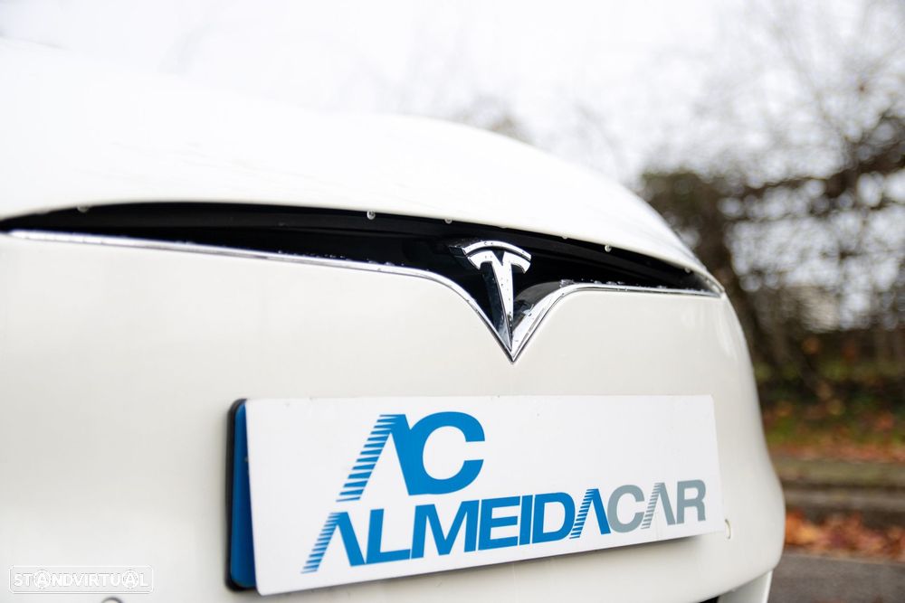 Tesla Model S 90D AWD - 8
