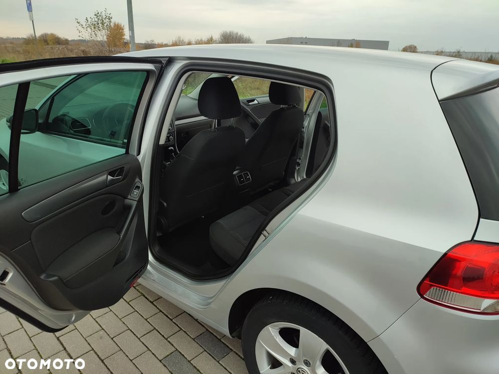 Volkswagen Golf 1.2 TSI BMT Trendline Perfectline - 28