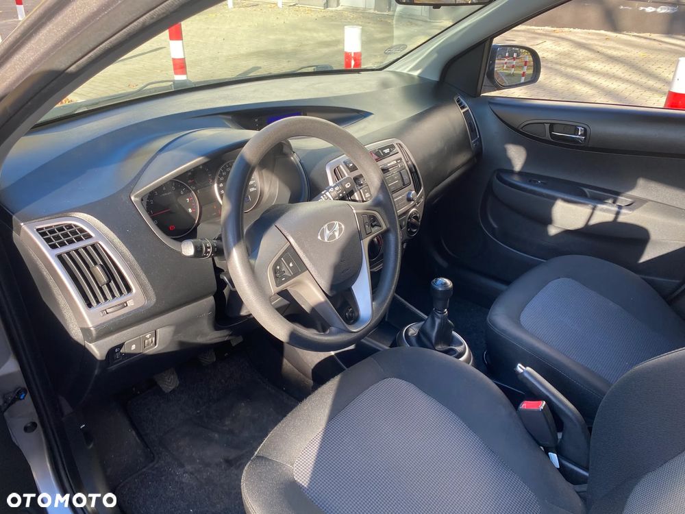 Hyundai i20 1.25 Comfort - 10
