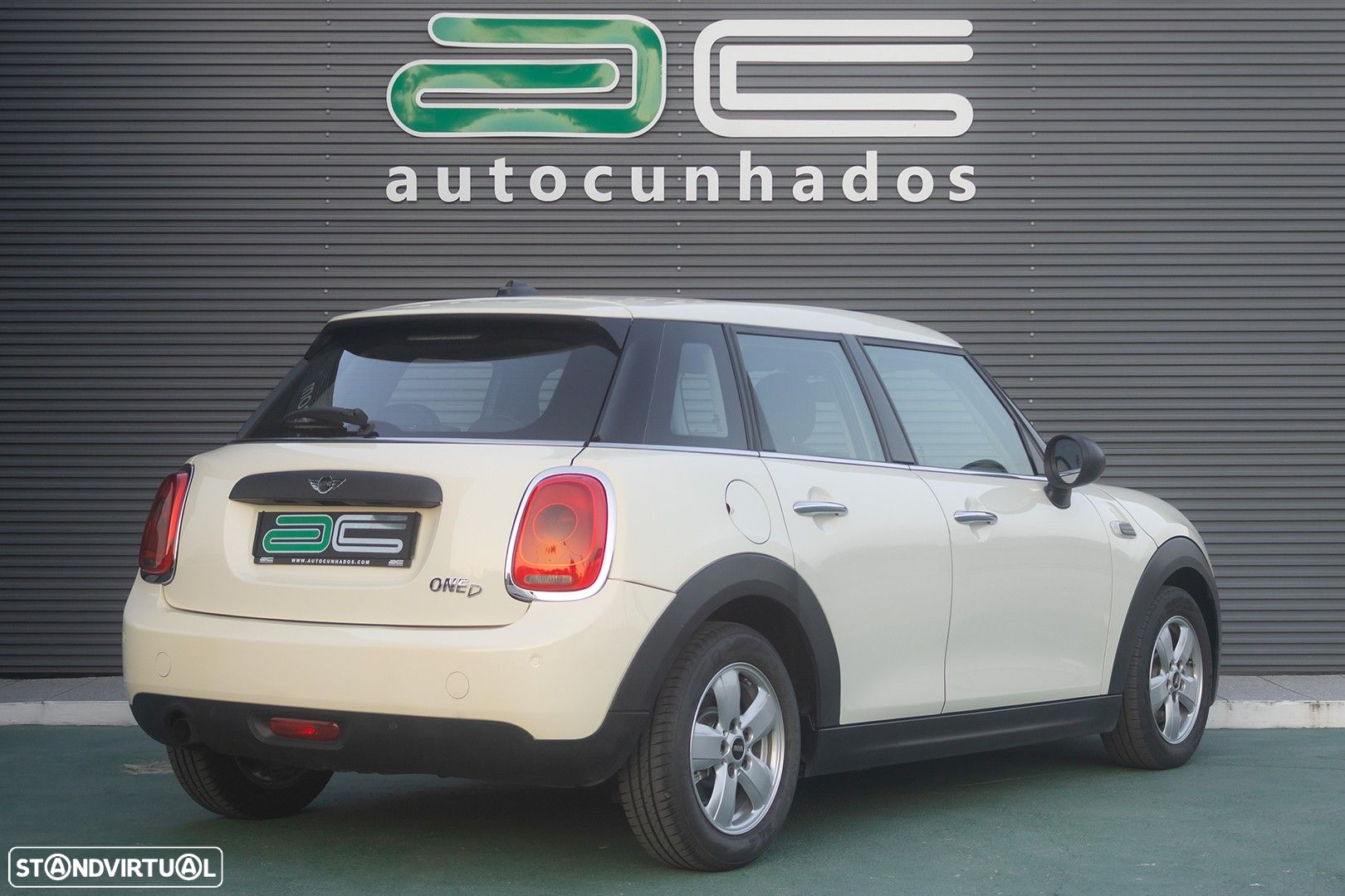 MINI 5 Portas One D - 6